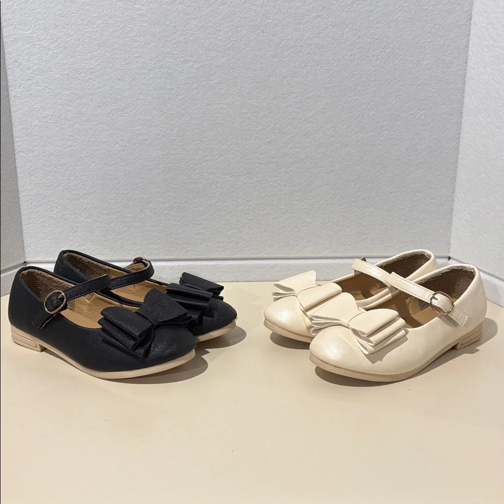 Pipperdoodles Lot of 2 Sparkly Black & Ivory Bow Girls Velcro Shoes Pip Squeak